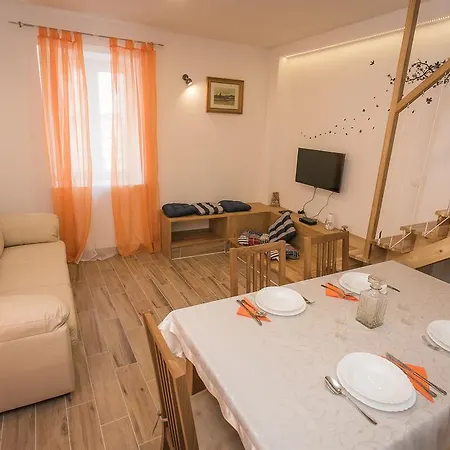 Marin * טרוגיר